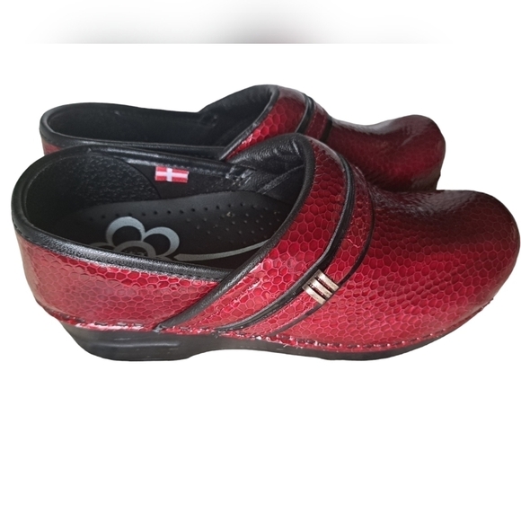 SANITA ORIGINAL DANISH CLOG red mock croc glossy SLIP ON Shoes ladies 37 -6.5 - Picture 7 of 8